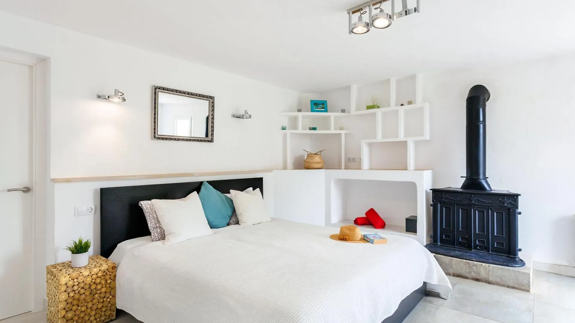 Villa Torre Mar With Swimming Pool And 100M To The Beach Santanyí 0*, Santanyi